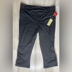 Tangerine Ladies Active Crop Capris, Zip Leg Heather/Charcoal/Black SZ XL NWT